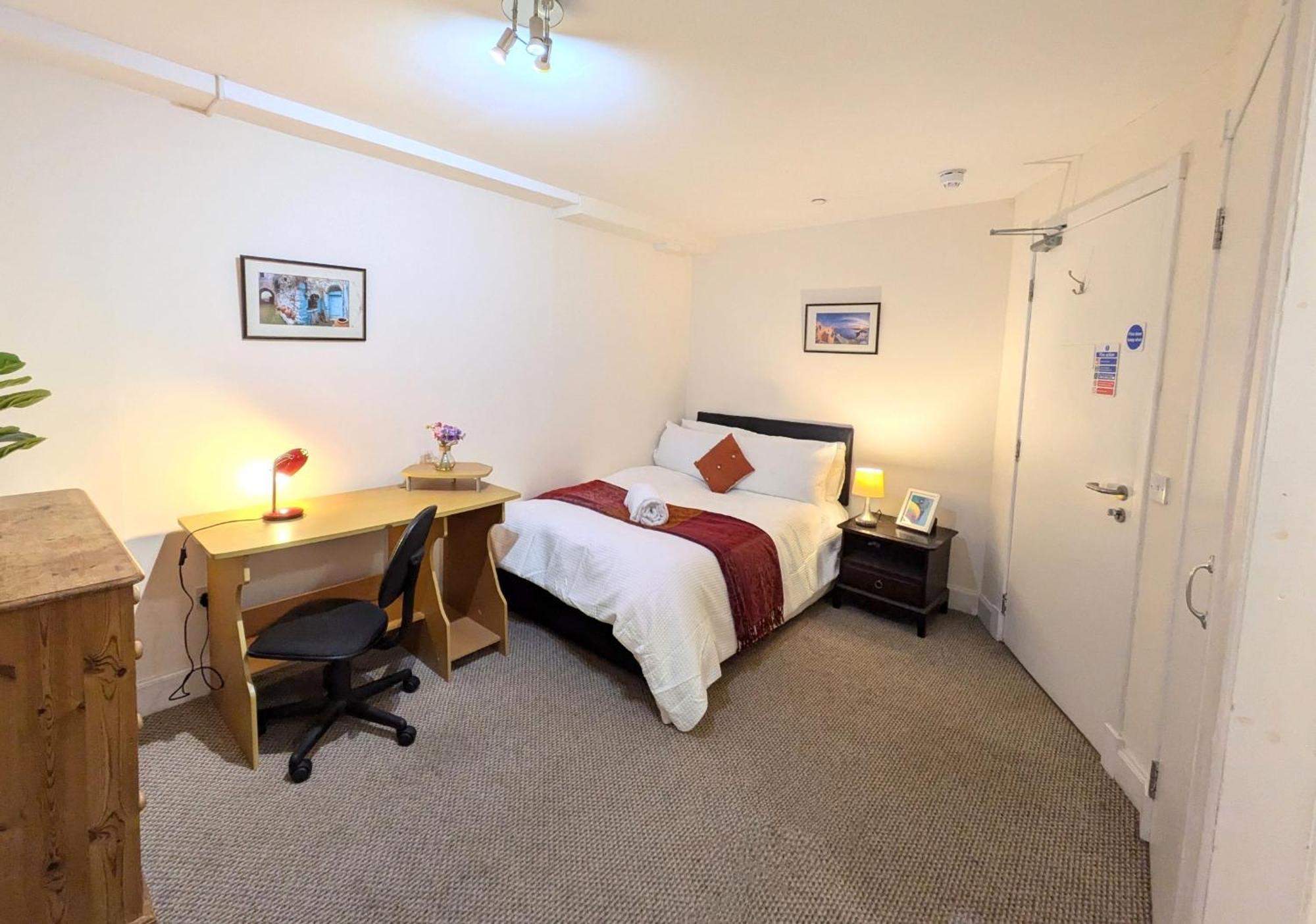 Hollybank - Ensuite Room & Use Of Large Shared Kitchen Ντάμφρις Εξωτερικό φωτογραφία