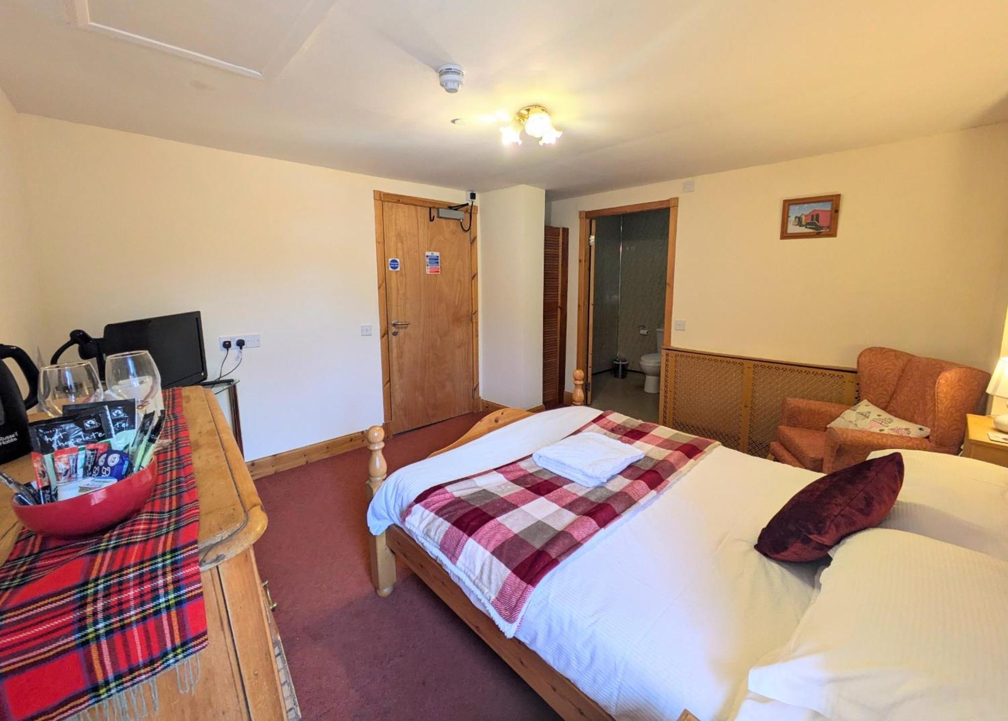 Hollybank - Ensuite Room & Use Of Large Shared Kitchen Ντάμφρις Εξωτερικό φωτογραφία