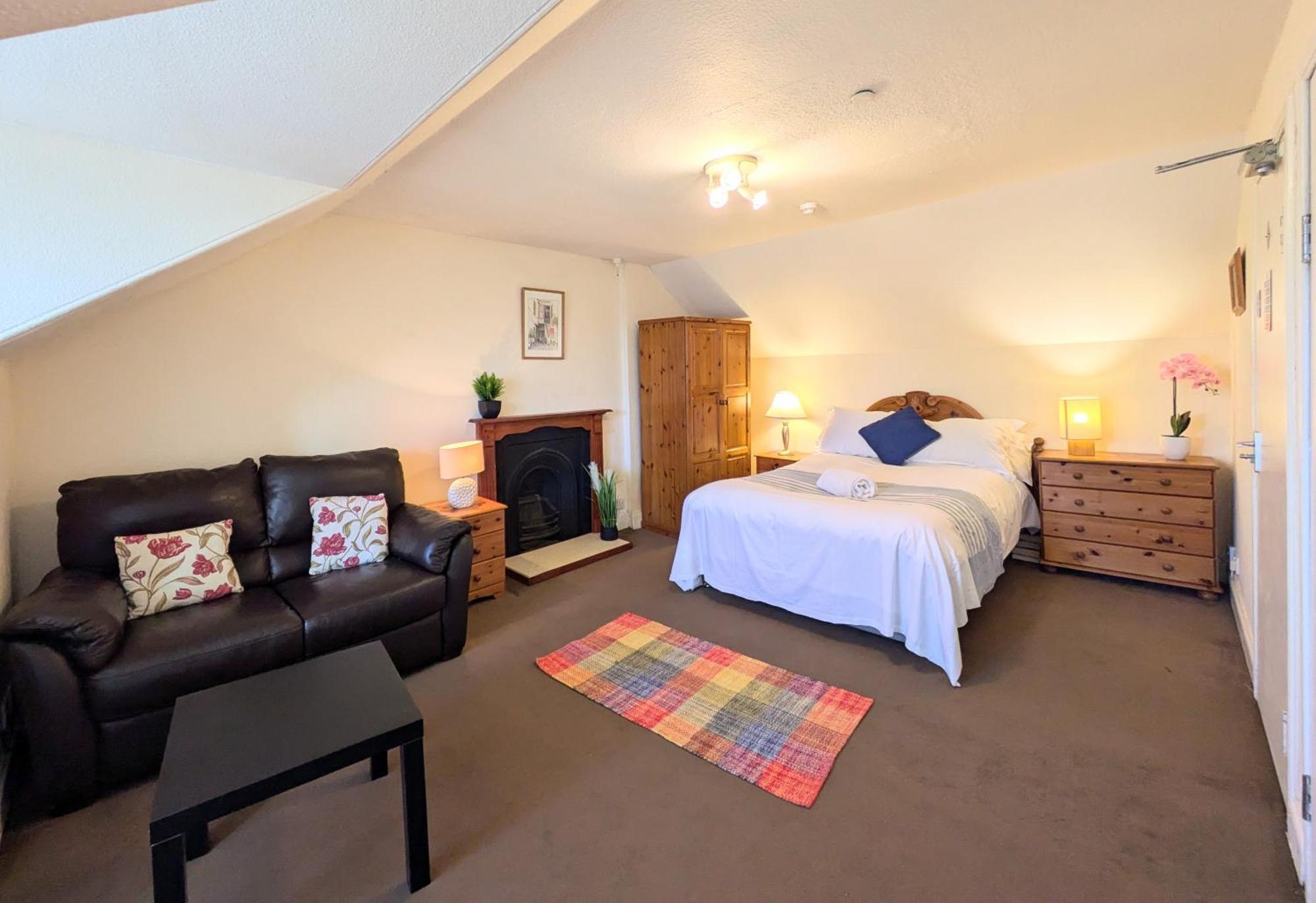 Hollybank - Ensuite Room & Use Of Large Shared Kitchen Ντάμφρις Εξωτερικό φωτογραφία
