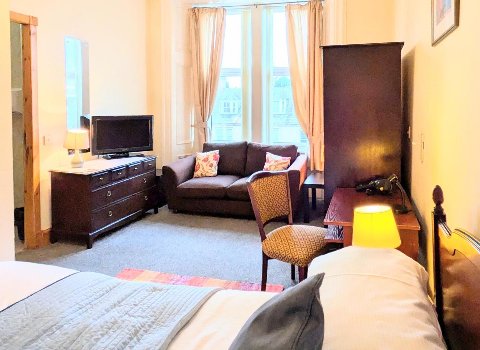 Hollybank - Ensuite Room & Use Of Large Shared Kitchen Ντάμφρις Εξωτερικό φωτογραφία