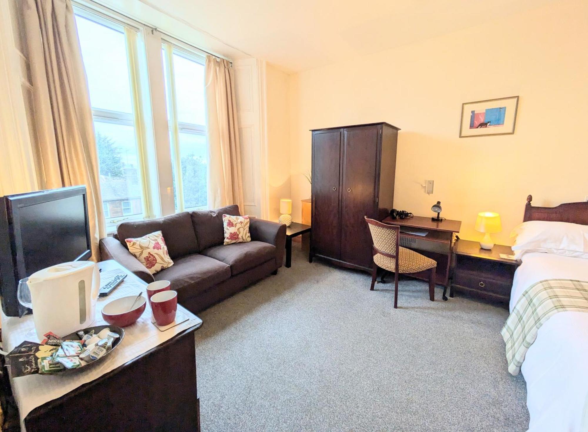 Hollybank - Ensuite Room & Use Of Large Shared Kitchen Ντάμφρις Εξωτερικό φωτογραφία